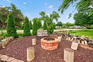 21 S Elmhurst Rd, Prospect Heights, IL 60070 - Photo 46