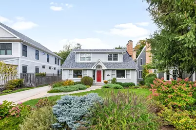 222 E Center Avenue, Lake Bluff, IL 60044 - Photo 2