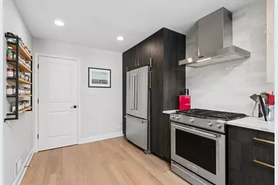 9424 Tripp Avenue, Skokie, IL 60076 - Photo 18