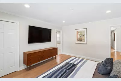 9424 Tripp Avenue, Skokie, IL 60076 - Photo 28