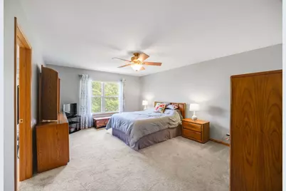 325 Forest Trail, South Elgin, IL 60177 - Photo 10