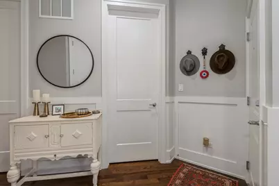 2918 N Lakewood Avenue #1, Chicago, IL 60657 - Photo 2