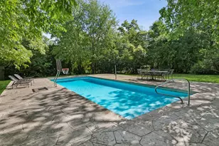 1336 Foxglove Dr, Batavia, IL 60510 - Photo 2