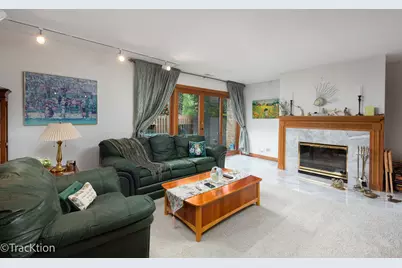 5917 Oakwood Drive #141E, Lisle, IL 60532 - Photo 4