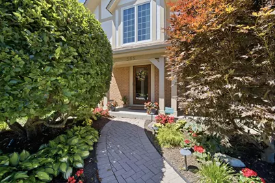 566 Yardley Trail, Mundelein, IL 60060 - Photo 2