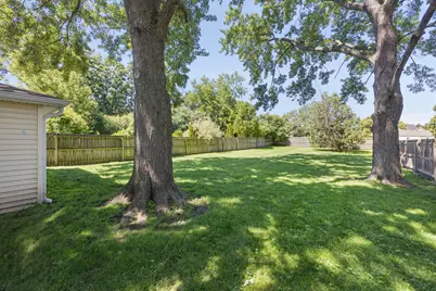 730 S Monterey Avenue, Villa Park, IL 60181 - Photo 18