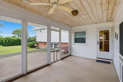[Address not provided], Park Ridge, IL 60068 - Photo 30