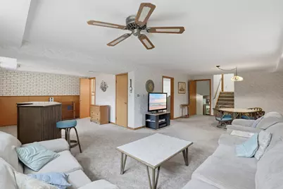 [Address not provided], Park Ridge, IL 60068 - Photo 18