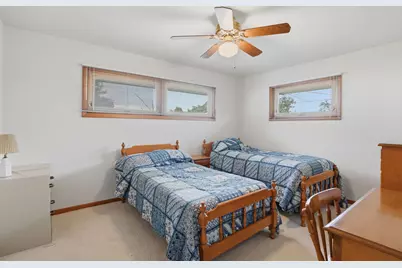[Address not provided], Park Ridge, IL 60068 - Photo 28