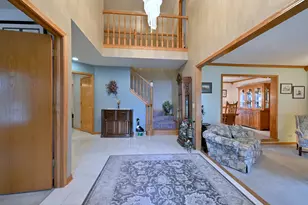 213 John Dr, Bartlett, IL 60103 - Photo 4