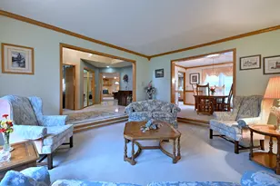 213 John Dr, Bartlett, IL 60103 - Photo 10