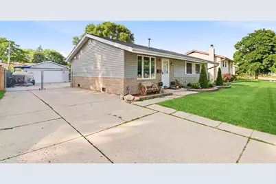 [Address not provided], Streamwood, IL 60107 - Photo 2