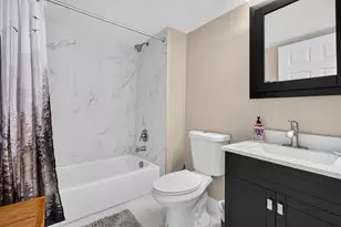 354 Ashford Cir, Bartlett, IL 60103 - Photo 20