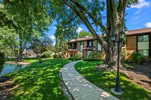 2221 Wharf Dr, Woodridge, IL 60517 - Photo 1