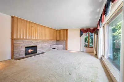 6650 N Lightfoot Avenue, Chicago, IL 60646 - Photo 4