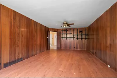 6650 N Lightfoot Avenue, Chicago, IL 60646 - Photo 10
