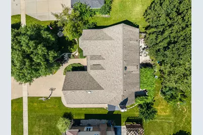 21W728 McCarron Road, Glen Ellyn, IL 60137 - Photo 2