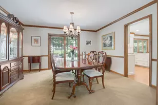 21W728 McCarron Rd, Glen Ellyn, IL 60137 - Photo 8