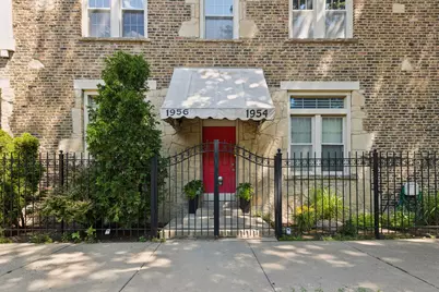 1956 W Melrose Street #202, Chicago, IL 60657 - Photo 2