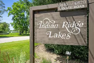 6820 Joliet Rd, Indian Head Park, IL 60525 - Photo 2