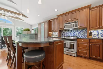 689 Timber Hill Road, Deerfield, IL 60015 - Photo 10