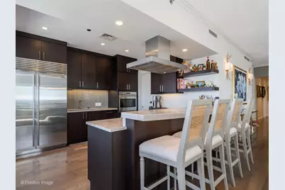 800 N Michigan Avenue #4703, Chicago, IL 60611 - Photo 14
