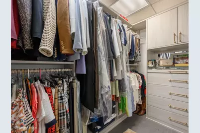 800 N Michigan Avenue #4703, Chicago, IL 60611 - Photo 28