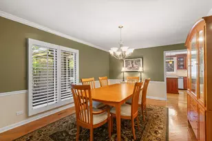 9 Exmoor Ln, Lincolnshire, IL 60069 - Photo 8