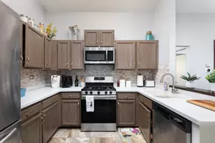 417 Travelaire Ave, Naperville, IL 60565 - Photo 12