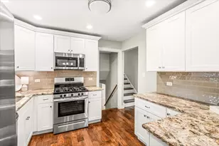 311 60th St, Downers Grove, IL 60516 - Photo 6