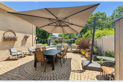 7933 Glen Lane, Darien, IL 60561 - Photo 32