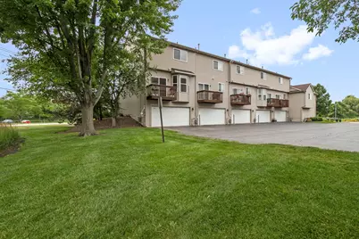 896 Cherry Creek Drive, Grayslake, IL 60030 - Photo 18
