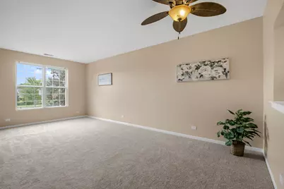 896 Cherry Creek Drive, Grayslake, IL 60030 - Photo 8