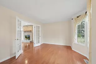 18036 Crystal Ln, Lansing, IL 60438 - Photo 4