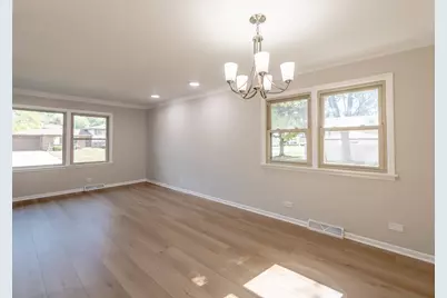 978 Sycamore Lane, Bartlett, IL 60103 - Photo 4