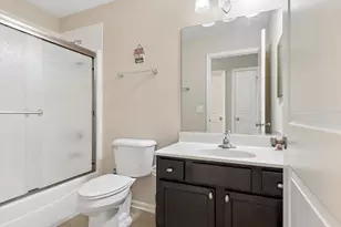 695 Cheshire Ct, Oswego, IL 60543 - Photo 16