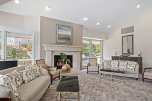 2 Oak Brook Club Dr, Oak Brook, IL 60523 - Photo 26