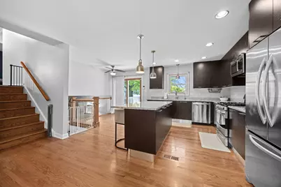 10S520 Havens Drive, Downers Grove, IL 60516 - Photo 4