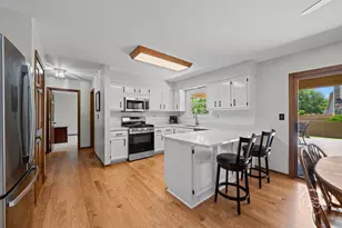2440 Rio Grande Cir, Naperville, IL 60565 - Photo 8