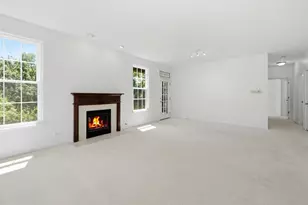 722 Timothy Ct, East Dundee, IL 60118 - Photo 10