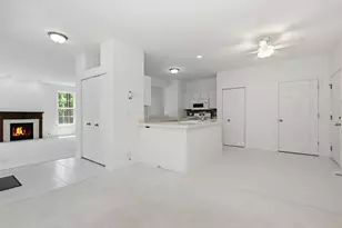 722 Timothy Ct, East Dundee, IL 60118 - Photo 14