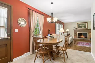 562 E Carpenter Dr, Palatine, IL 60074 - Photo 8