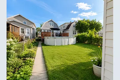 5630 W Cornelia Avenue, Chicago, IL 60634 - Photo 12