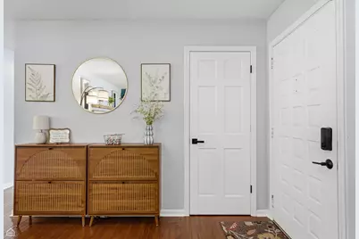 1978 N Fork Circle, Elgin, IL 60123 - Photo 8