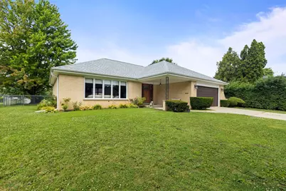 730 Castlewood Lane, Deerfield, IL 60015 - Photo 2