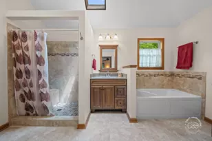 2412 Barkdoll Rd, Naperville, IL 60565 - Photo 20