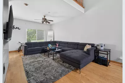 949 Tanager Court, Glen Ellyn, IL 60137 - Photo 4