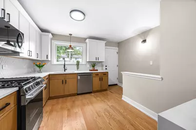 1307 Pershing Avenue, Wheaton, IL 60189 - Photo 12