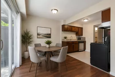 2208 Ramsey Circle, Schaumburg, IL 60194 - Photo 8