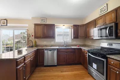 131 Tecumseh Drive, Bolingbrook, IL 60490 - Photo 4